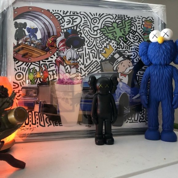 KAWS 2004 Black Five Years Later Companion - Picture 9 of 9